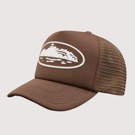 Corteiz Island Puff Print Trucker Hat Brown